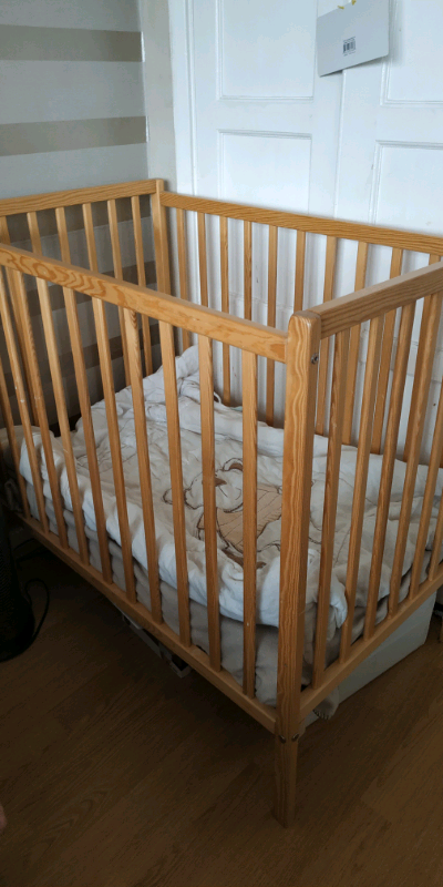 gumtree baby cot